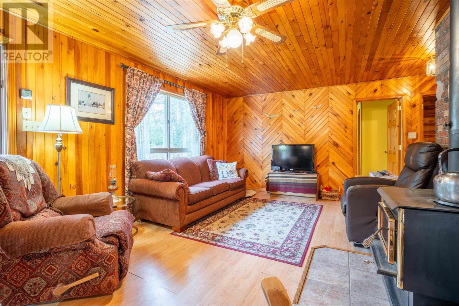 98 Whispering Pines RD - 6