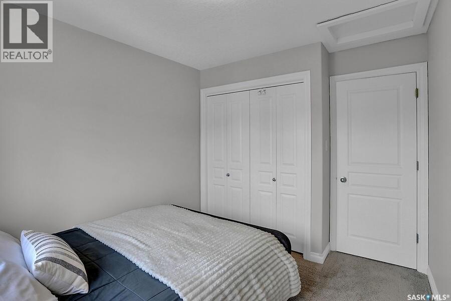 8705 Hincks LANE — photo 31