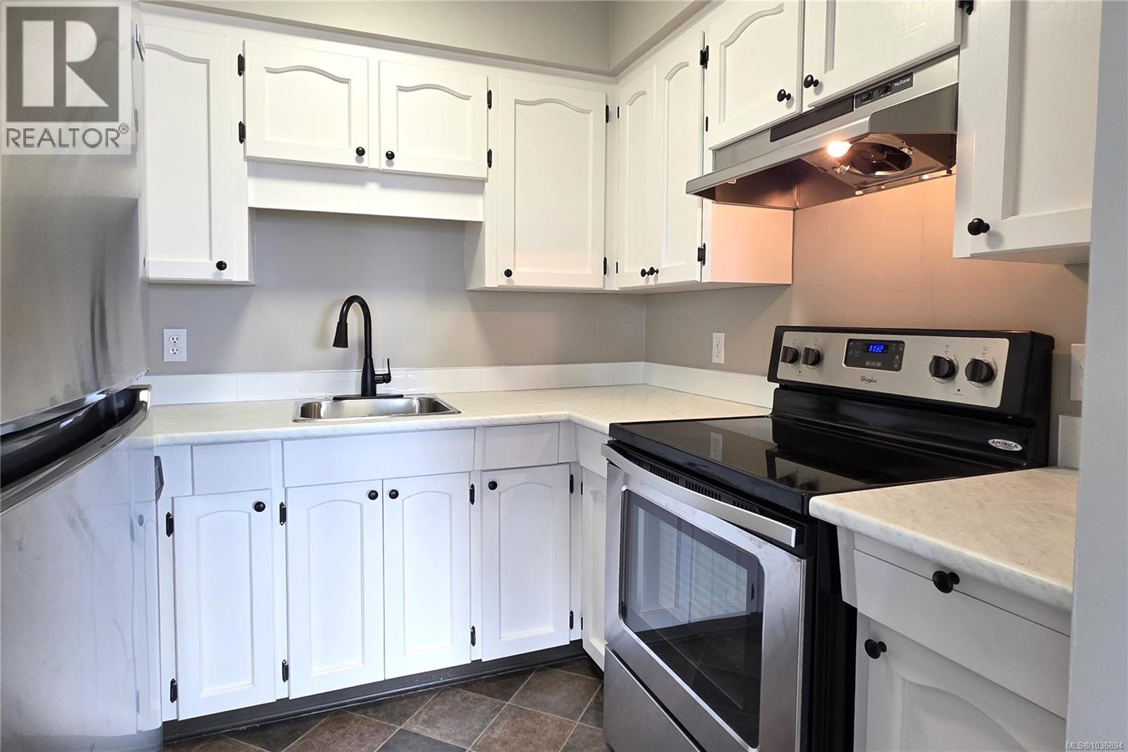 #305 907 Cedar St - 10