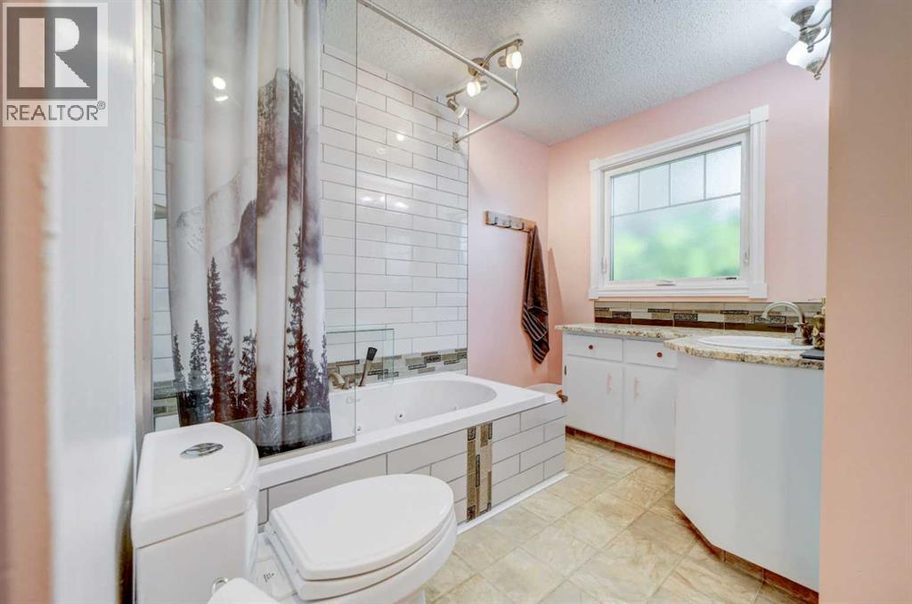 110 Temple Boulevard W — photo 23