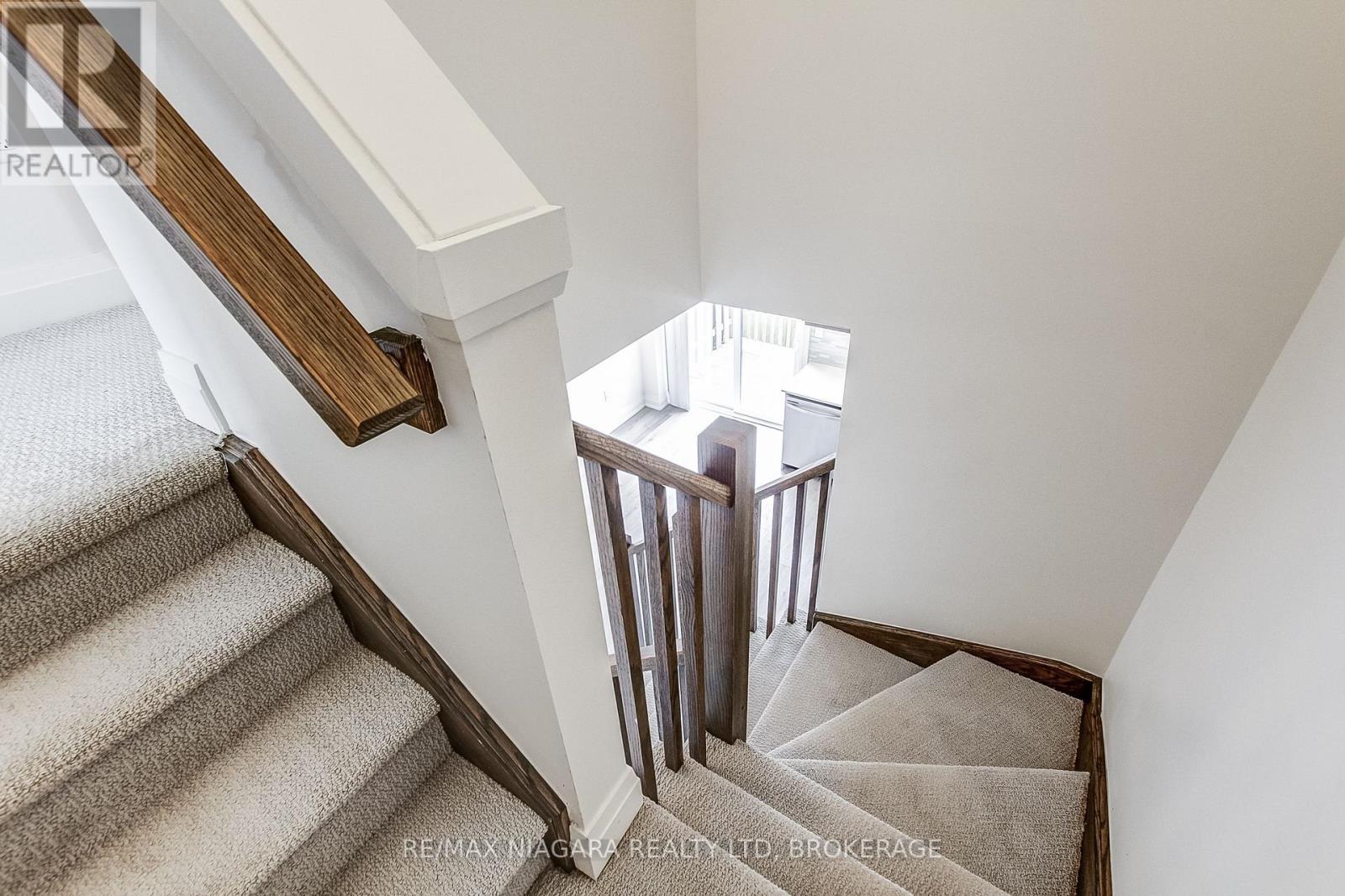 #58 461 BLACKBURN DRIVE - 40