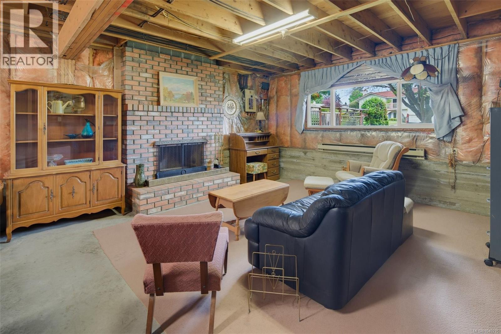  1655 Hybury Place, Saanich