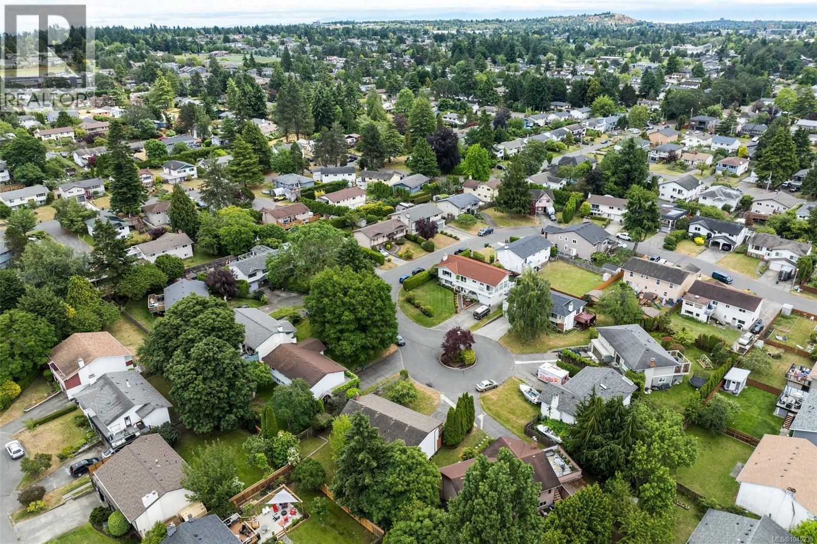  1655 Hybury Place, Saanich