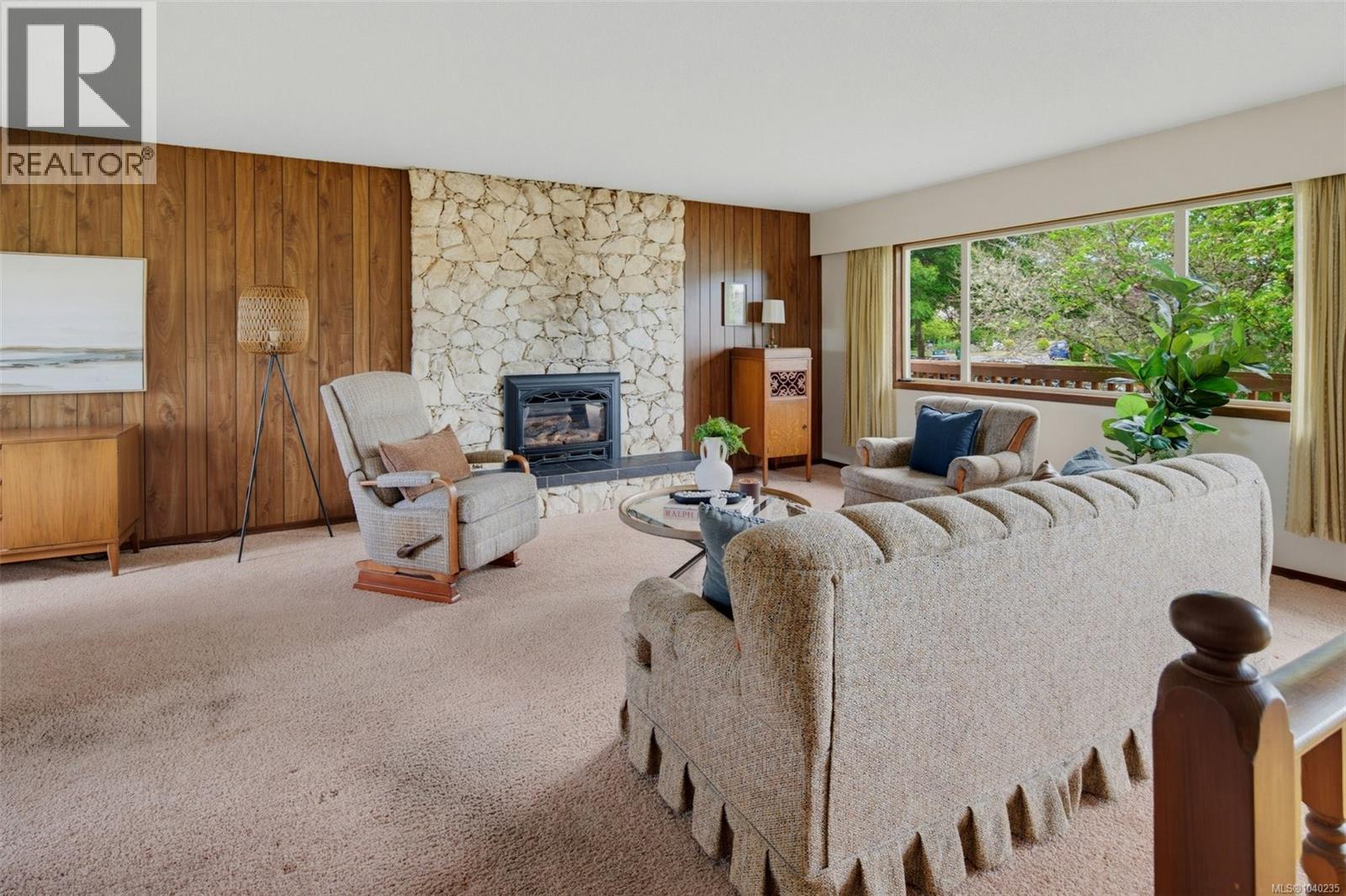  1655 Hybury Place, Saanich
