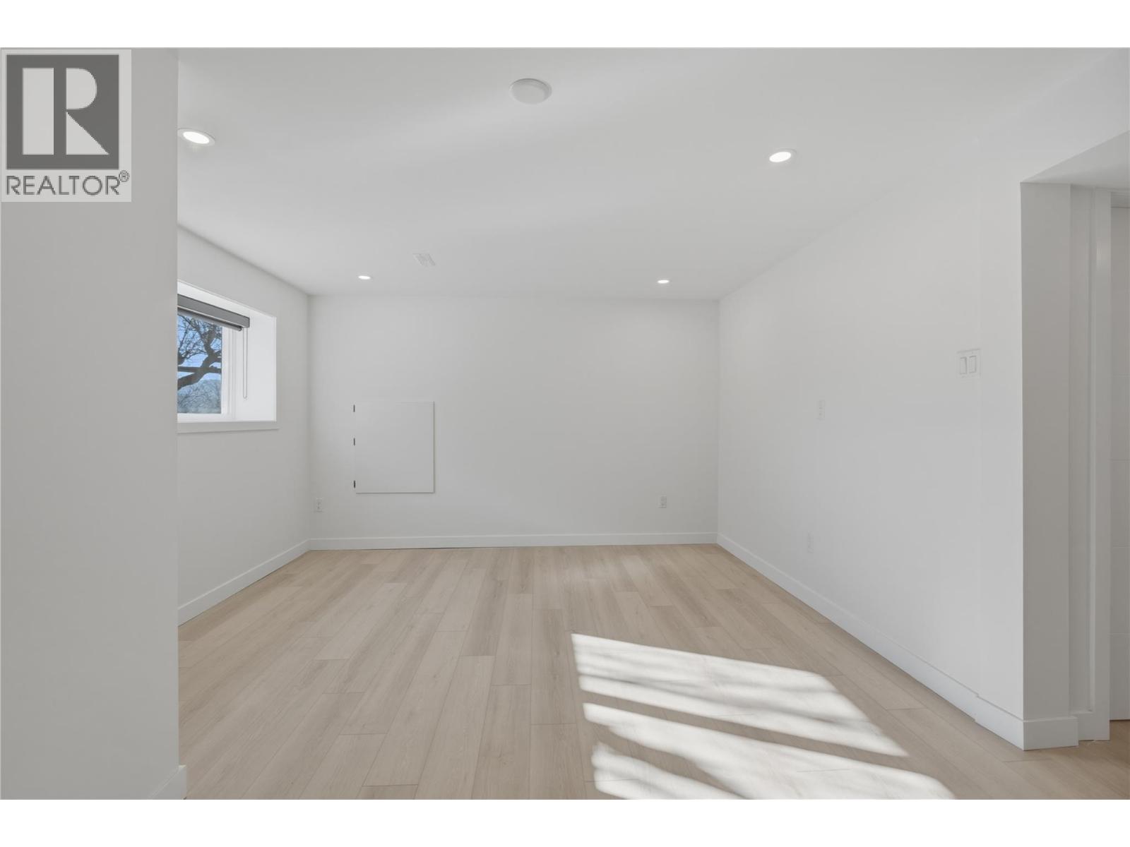 1259 Hook Drive - 38