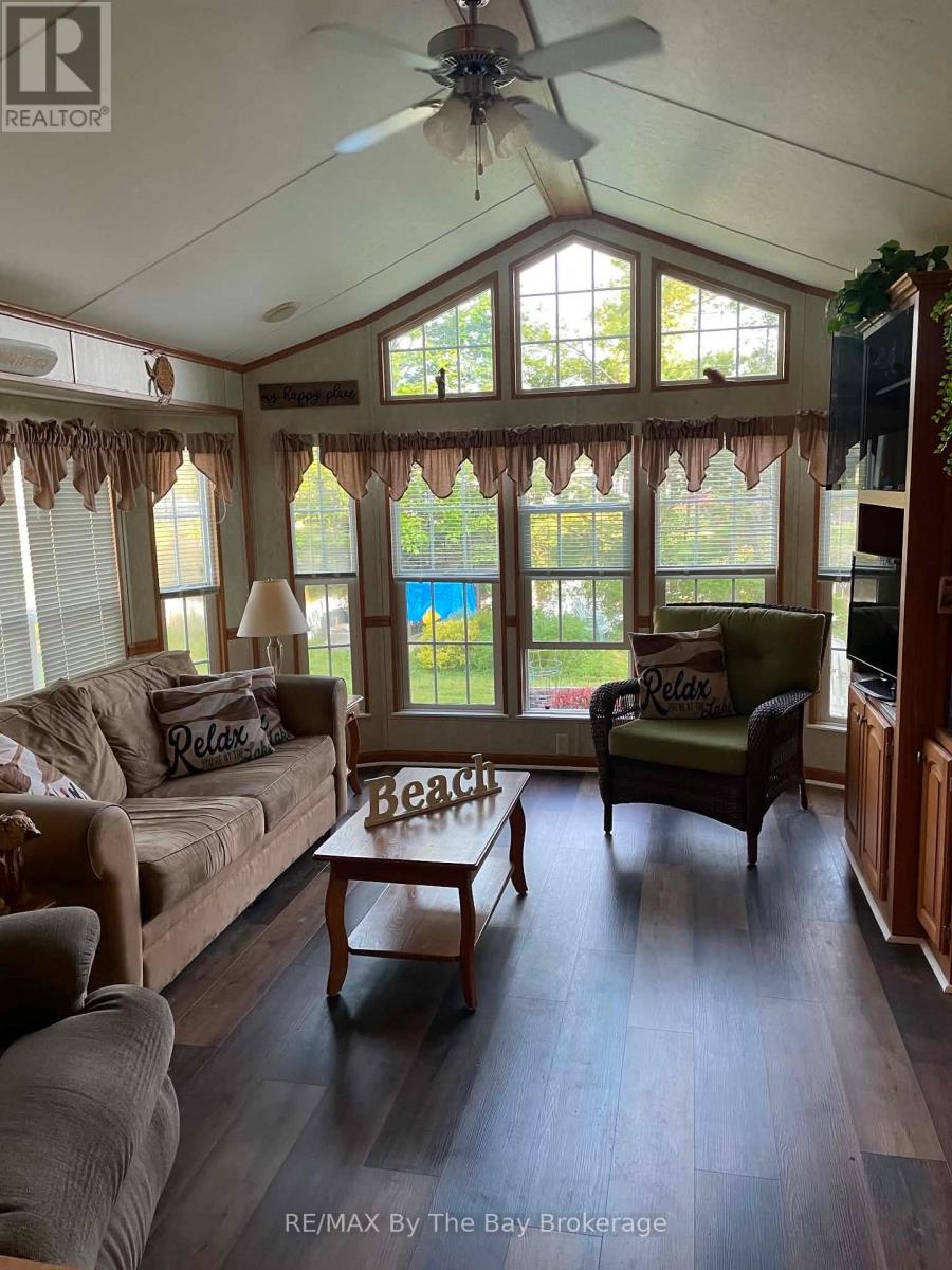 1 WHITE PINES TRAIL - 9