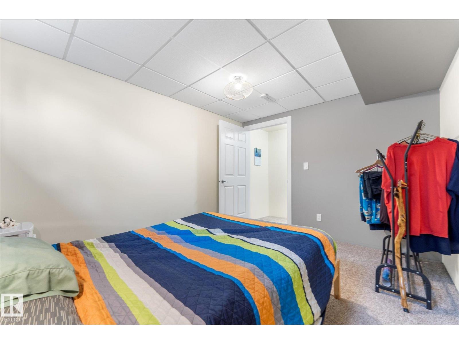 488 MACEWAN RD SW — photo 43