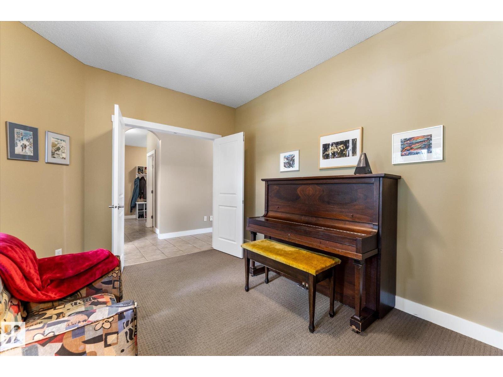 488 MACEWAN RD SW — photo 6