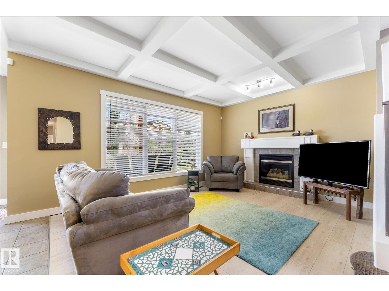 488 MACEWAN RD SW — photo 8