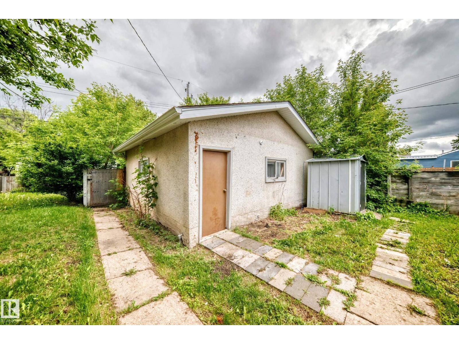 13215 132 AV NW - 29