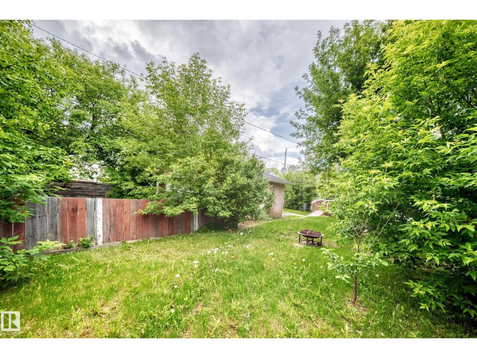 13215 132 AV NW - 34