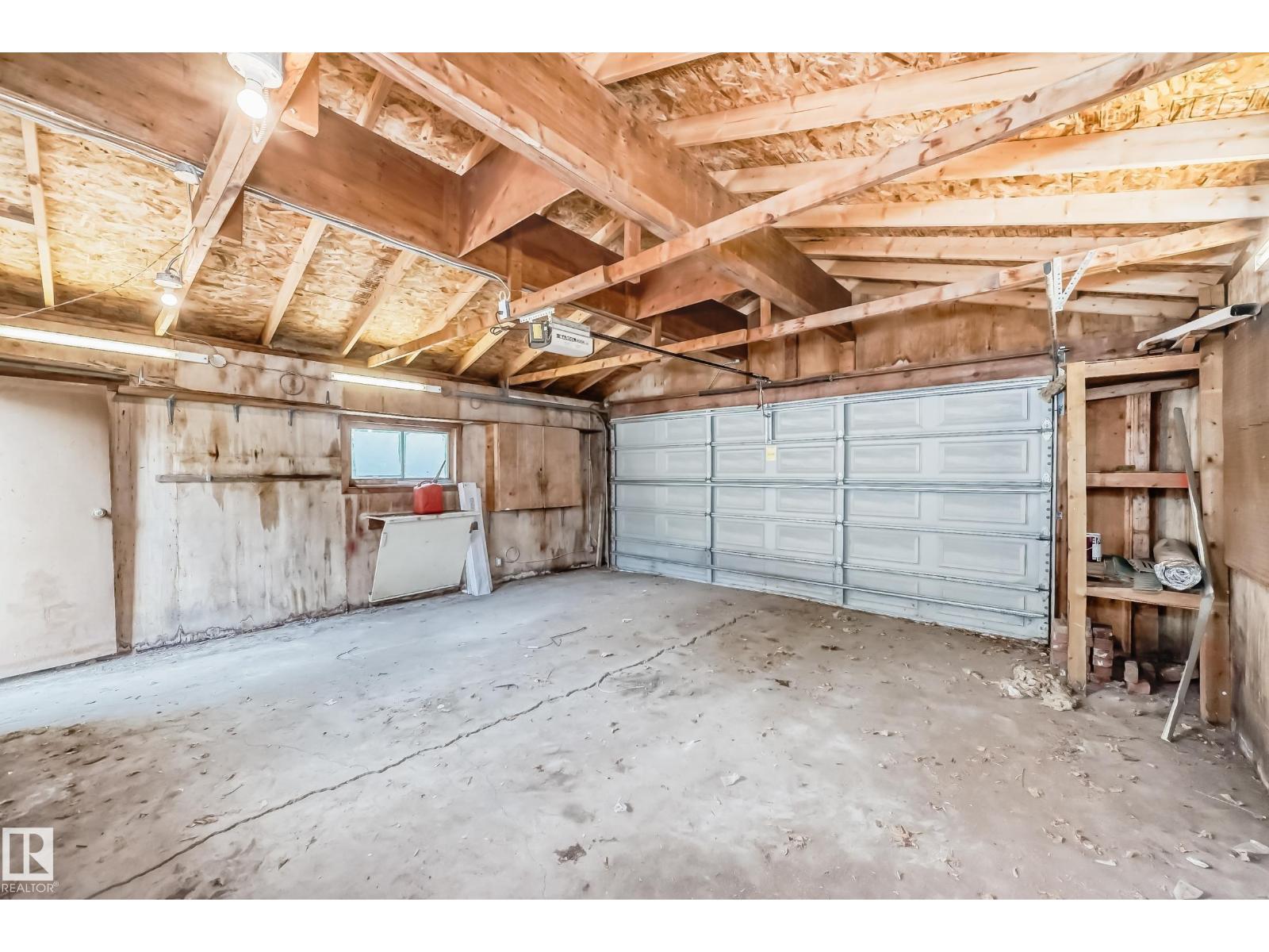 13215 132 AV NW - 38