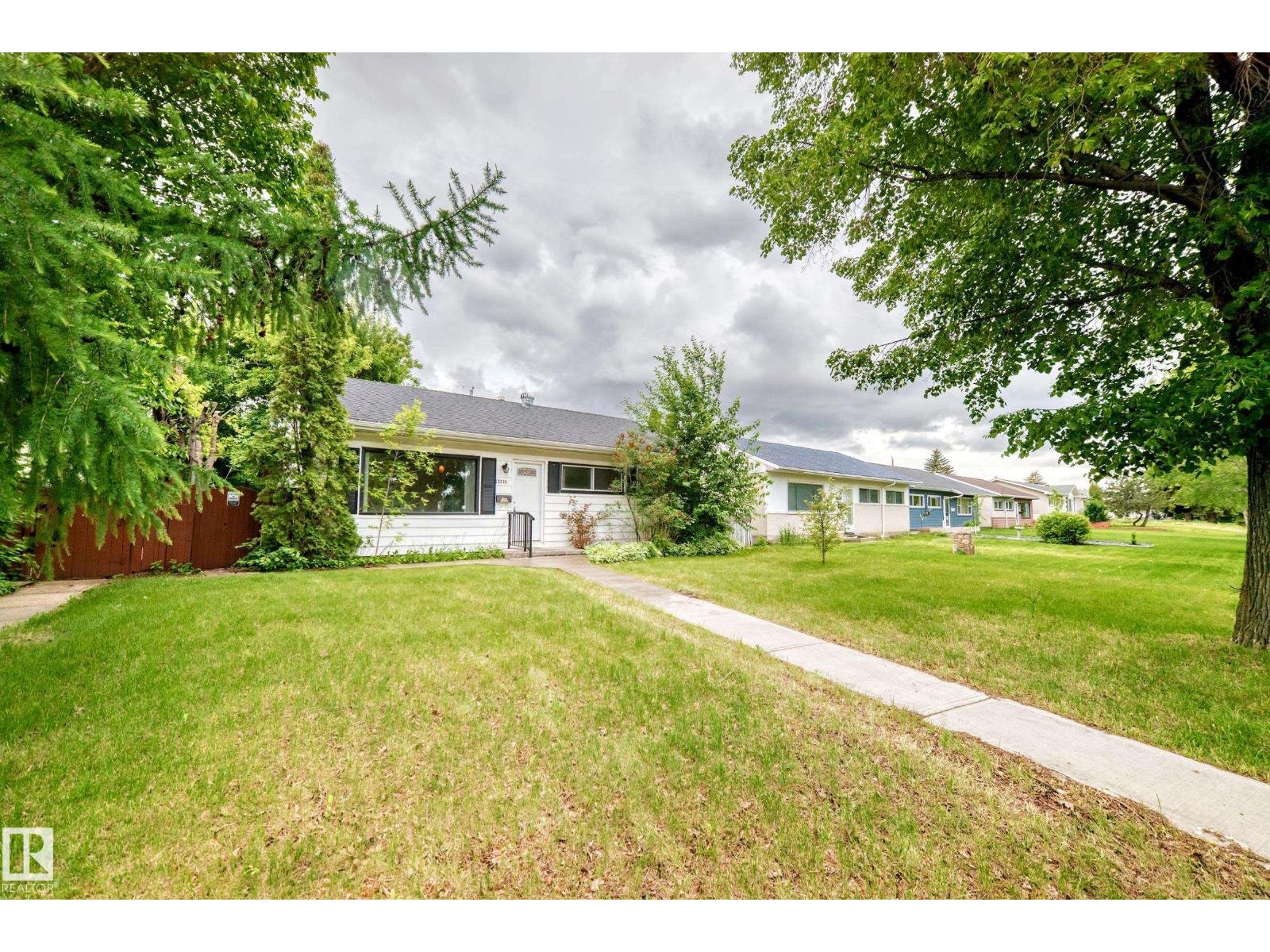 13215 132 AV NW - 40