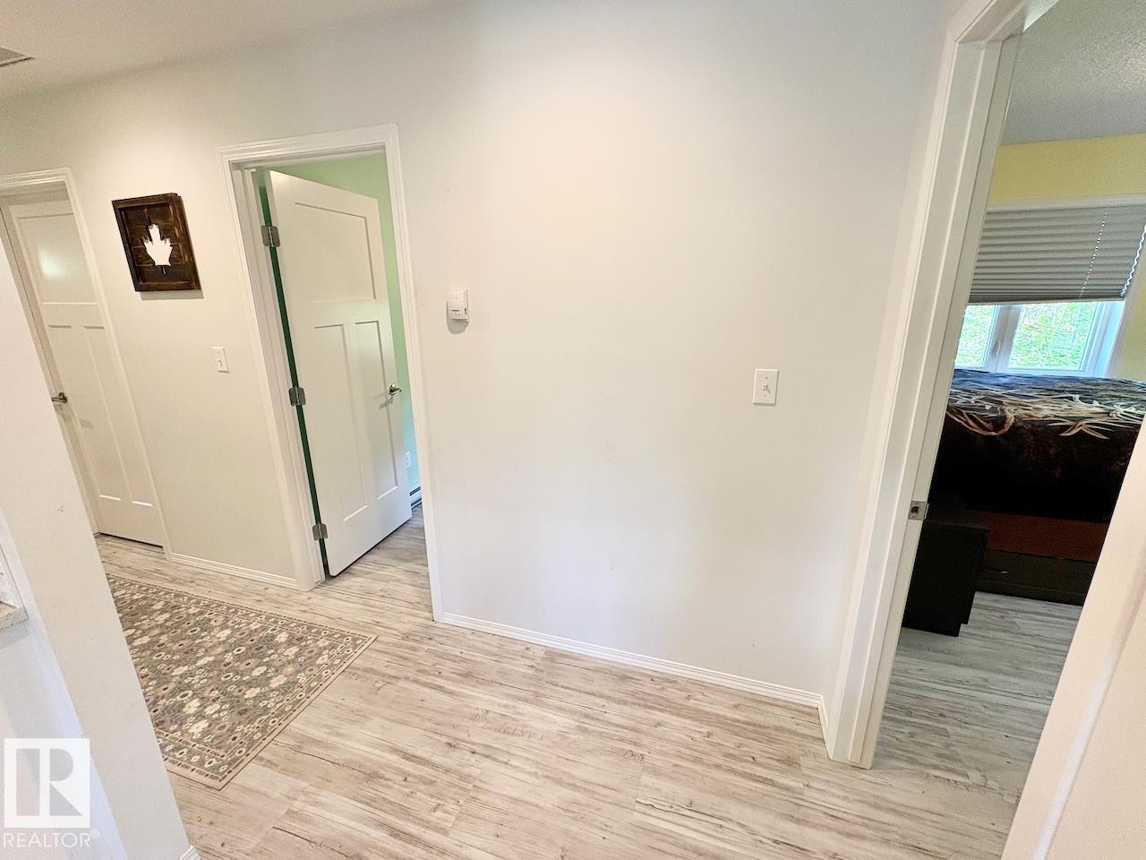 4 Kaylee Crescent WHITE SANDS - 38