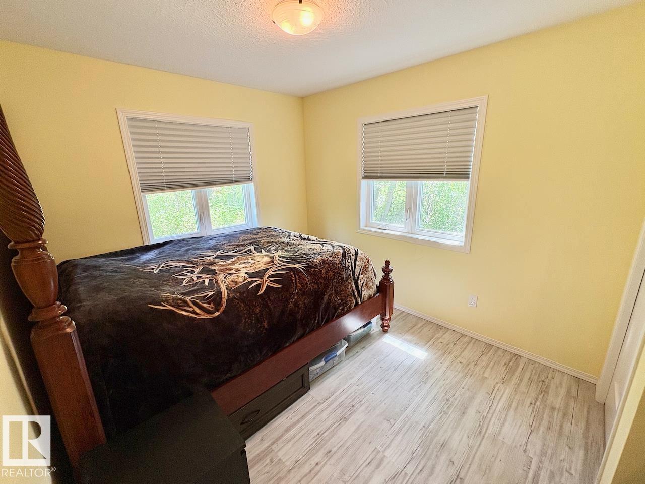 4 Kaylee Crescent WHITE SANDS - 39