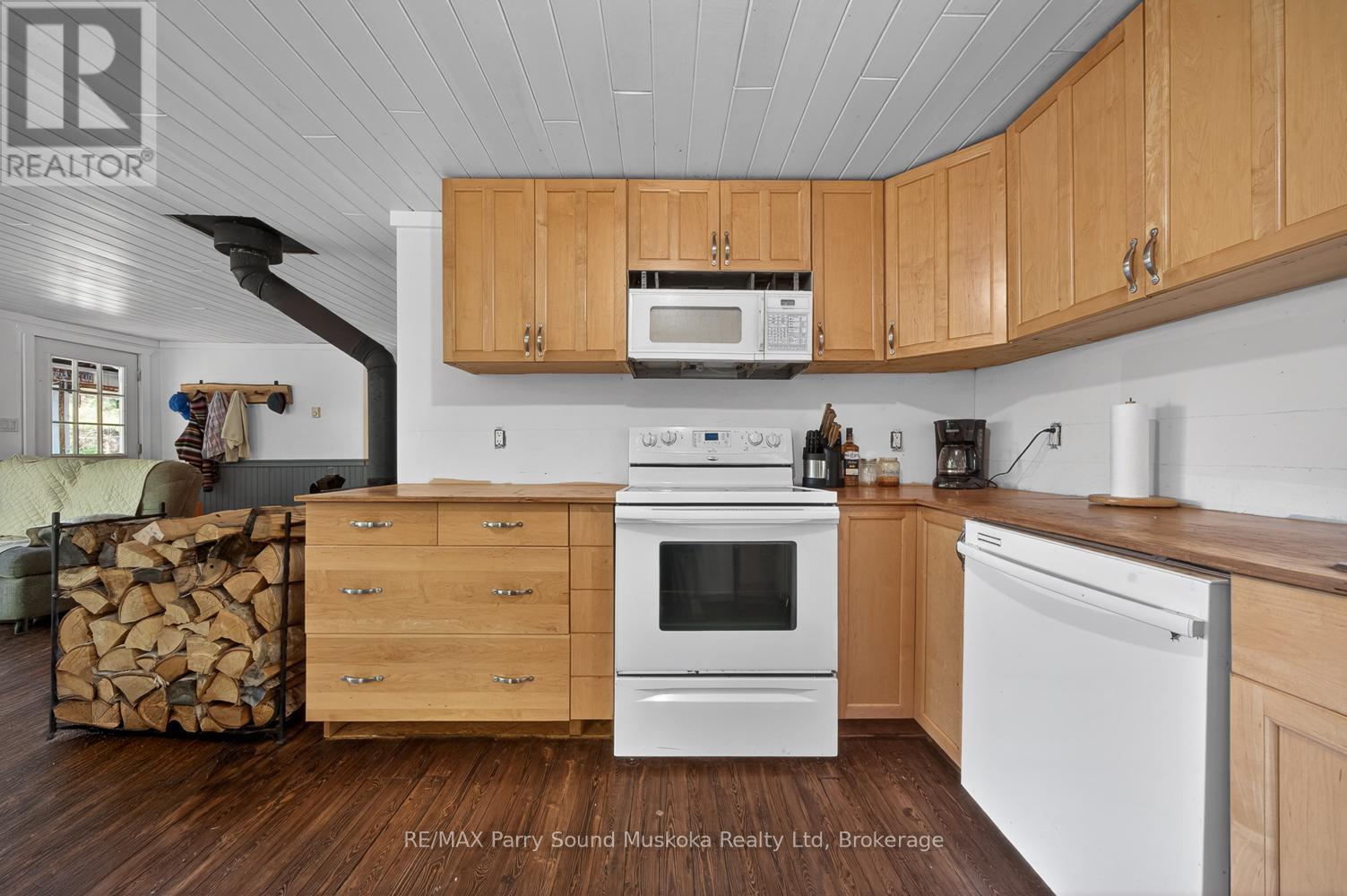 130 HEALEY LAKE WATER - 27