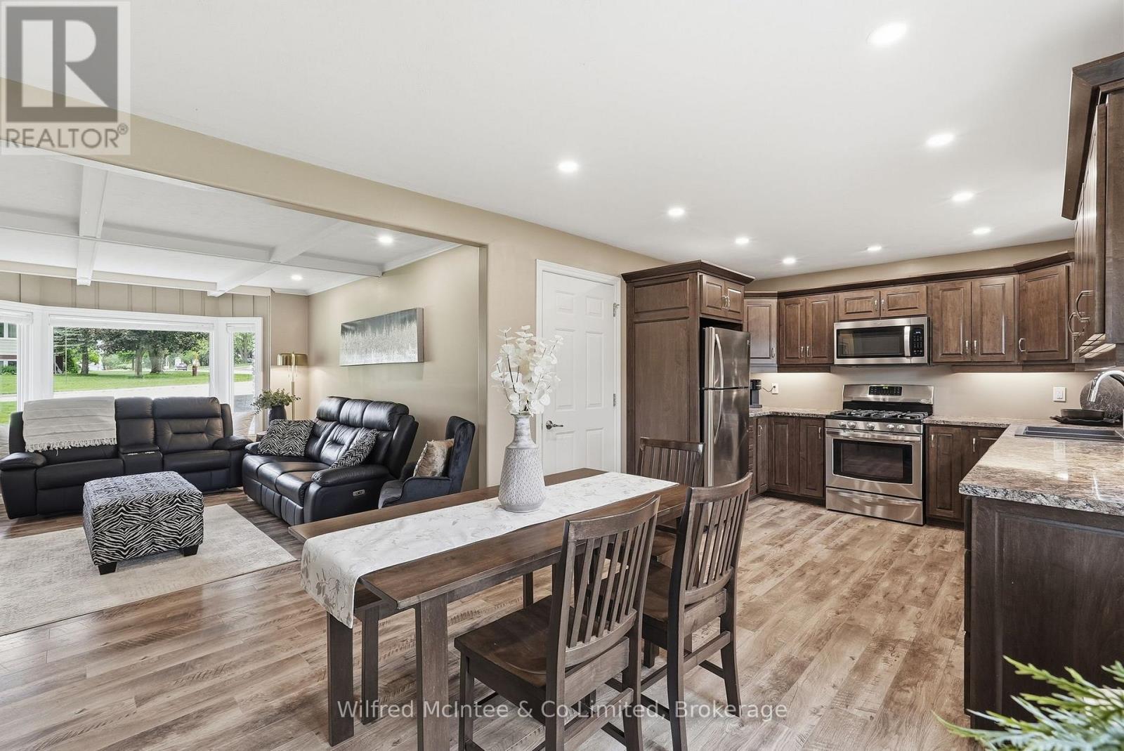 322 THOMAS STREET - 12