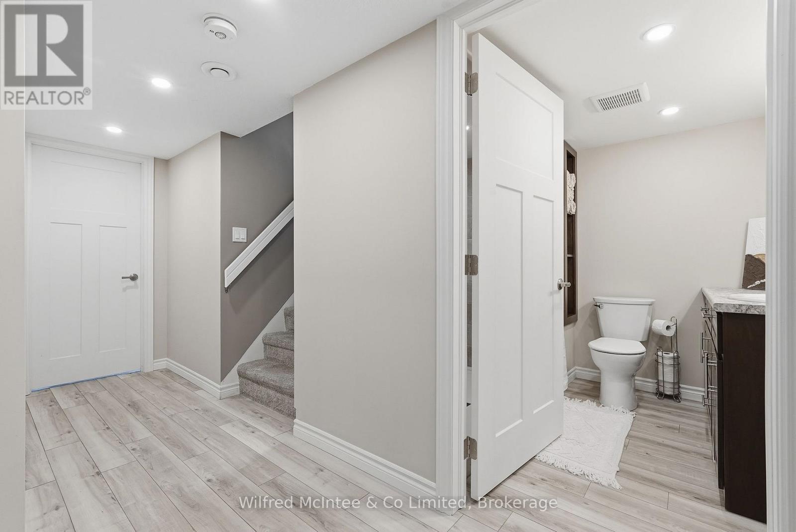 322 THOMAS STREET - 27