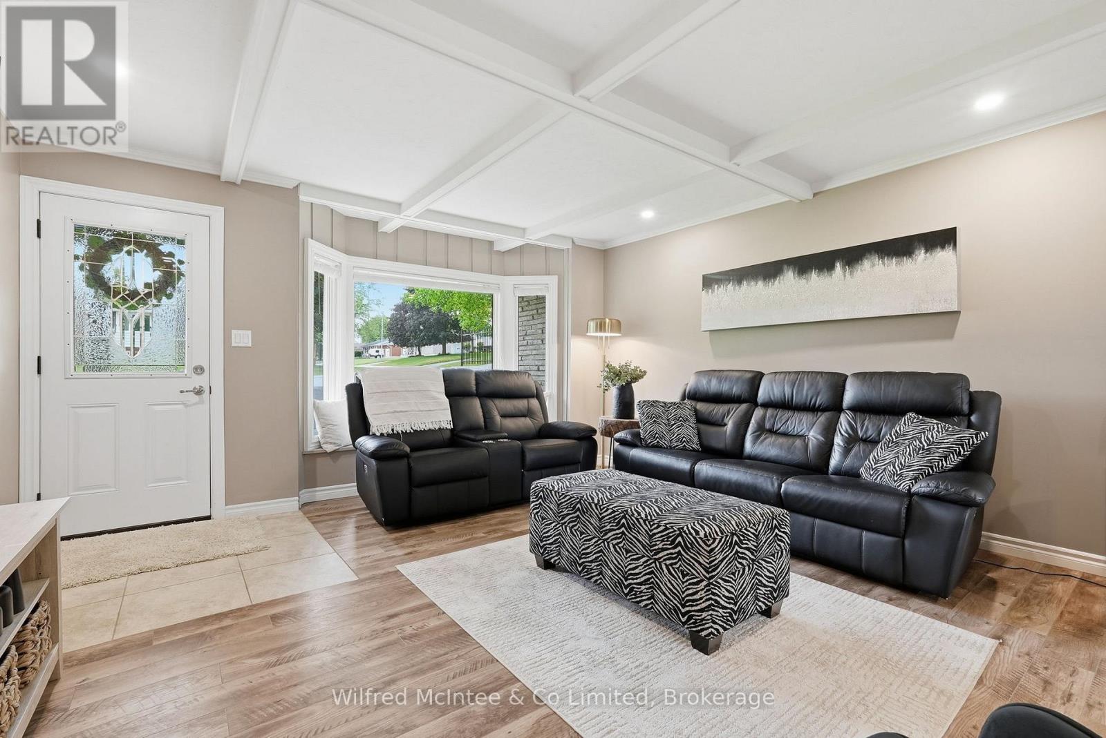 322 THOMAS STREET - 8