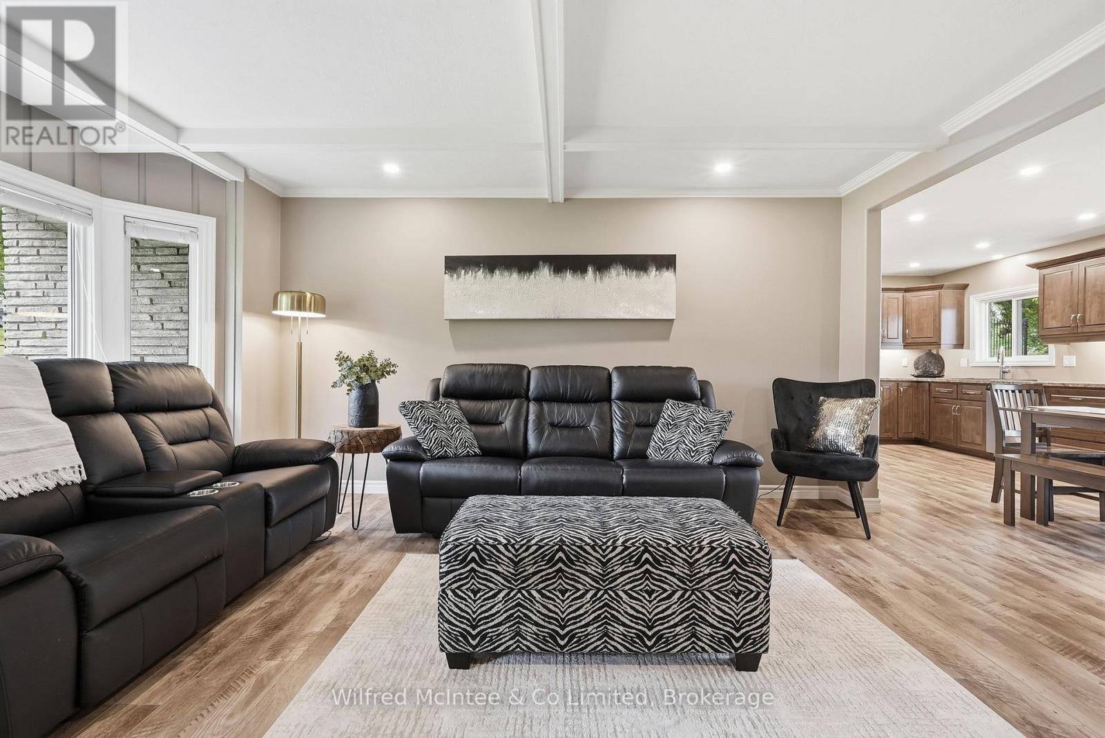322 THOMAS STREET - 9