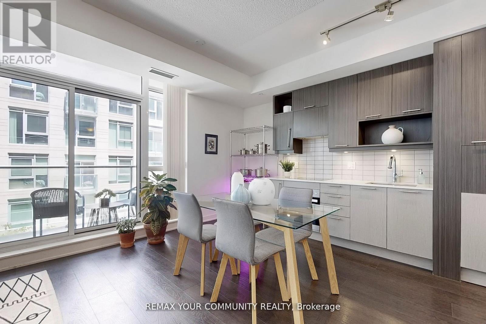#408 30 NELSON STREET - 10
