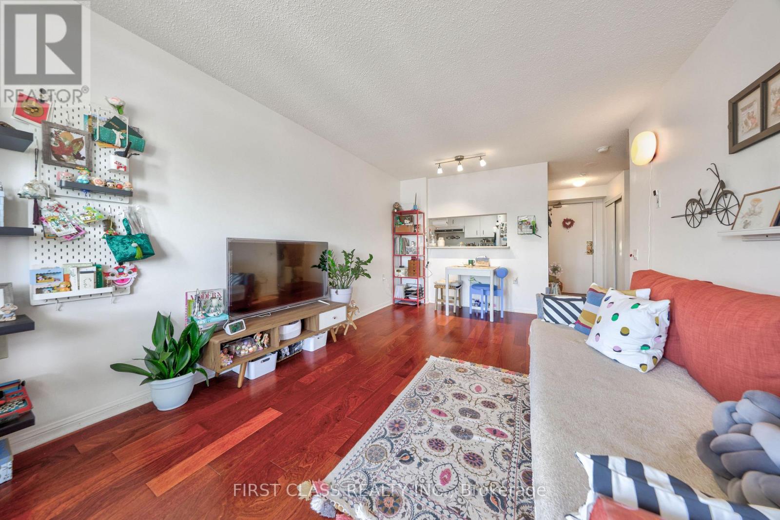#725 650 LAWRENCE AVENUE W - 15