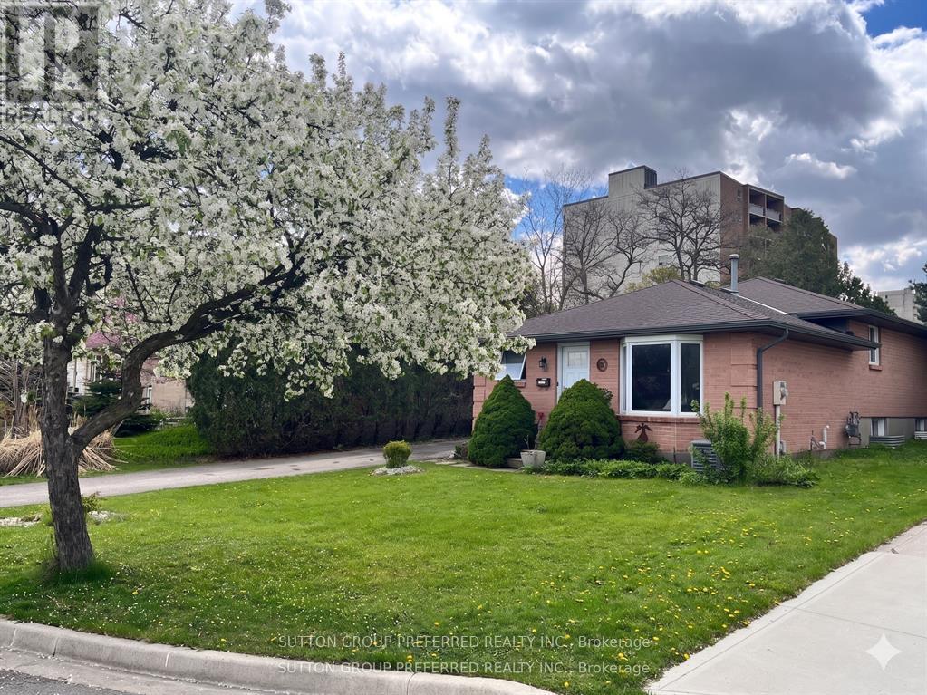 63 DUNDEE COURT - 2