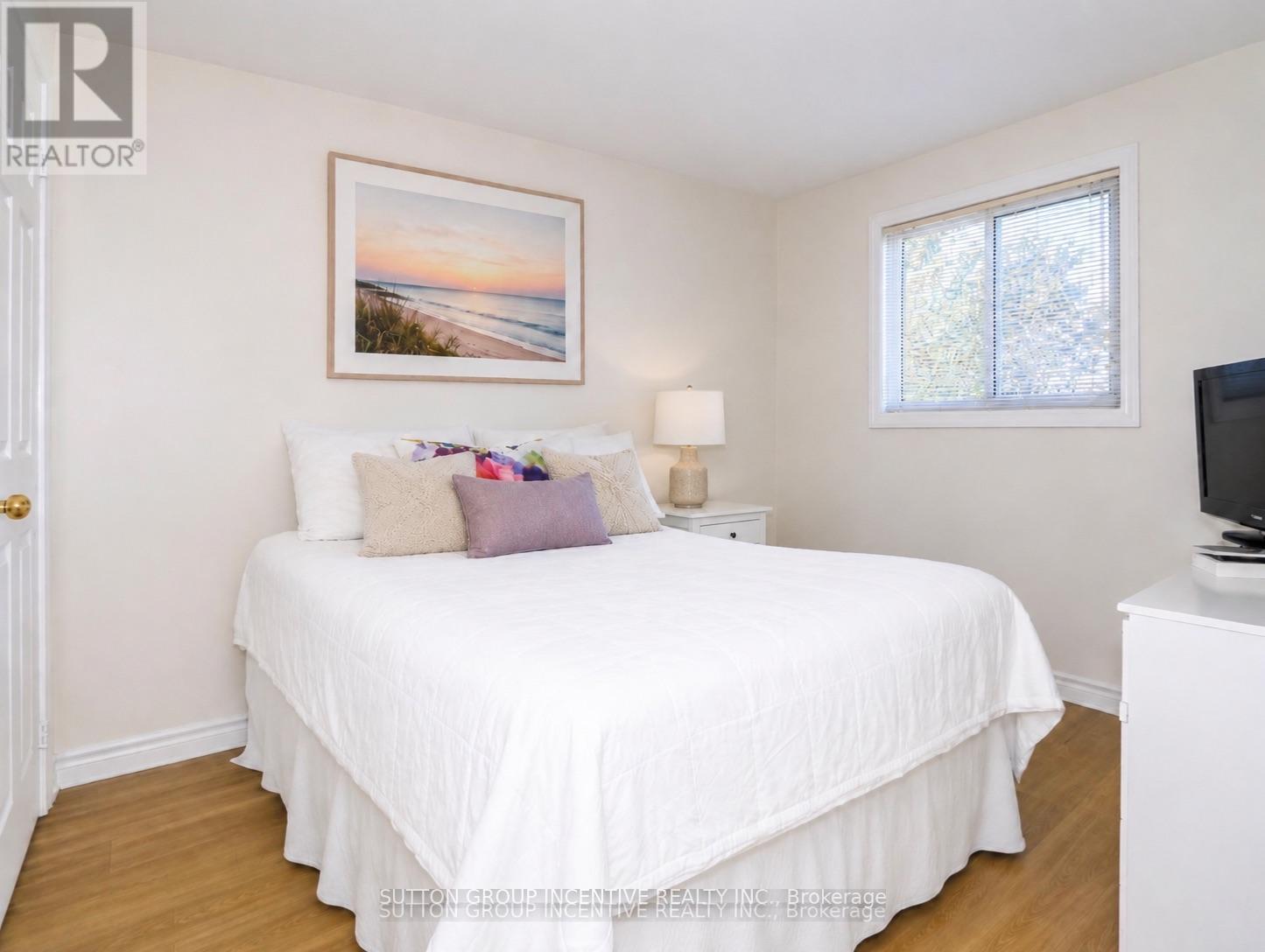 62 BIRCHWOOD DRIVE - 17