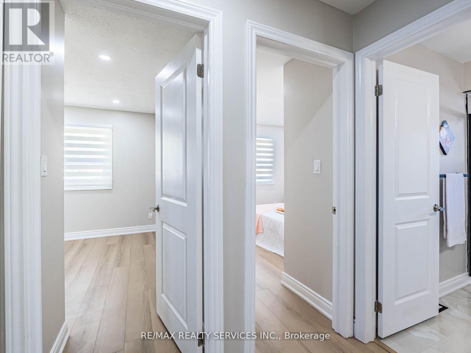 32 MADOC DRIVE - 14