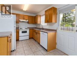 101 4822 Lazelle Avenue, Terrace, BC V8G1T4 Photo 6