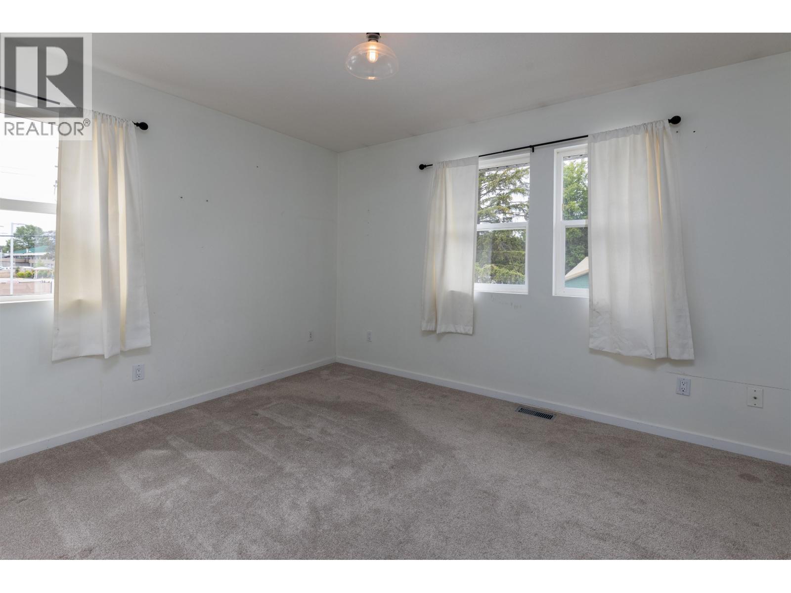 #101 4822 LAZELLE AVENUE - 10