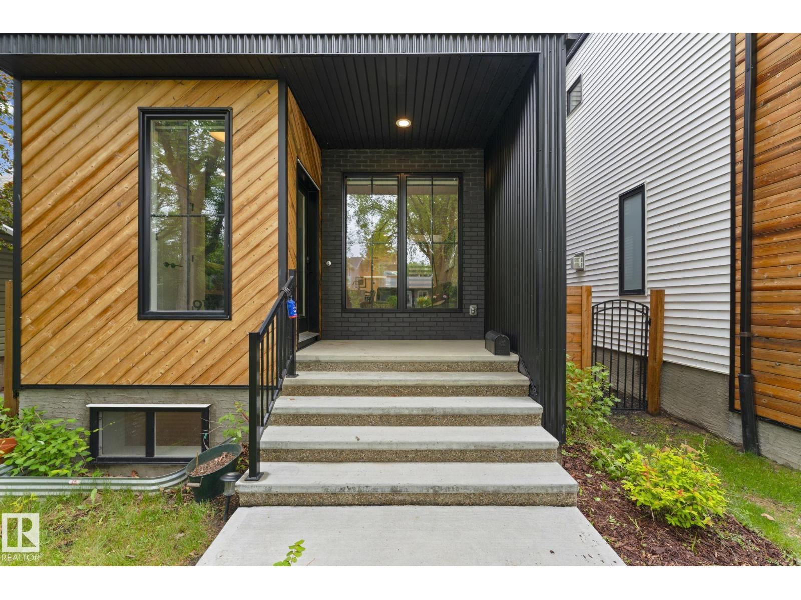 9138 71 AV NW - photo 3