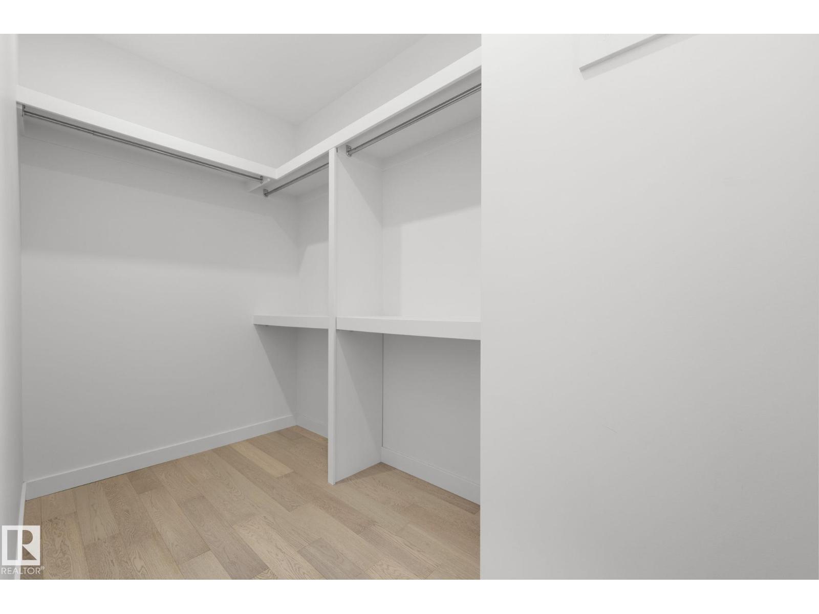 9138 71 AV NW — photo 33