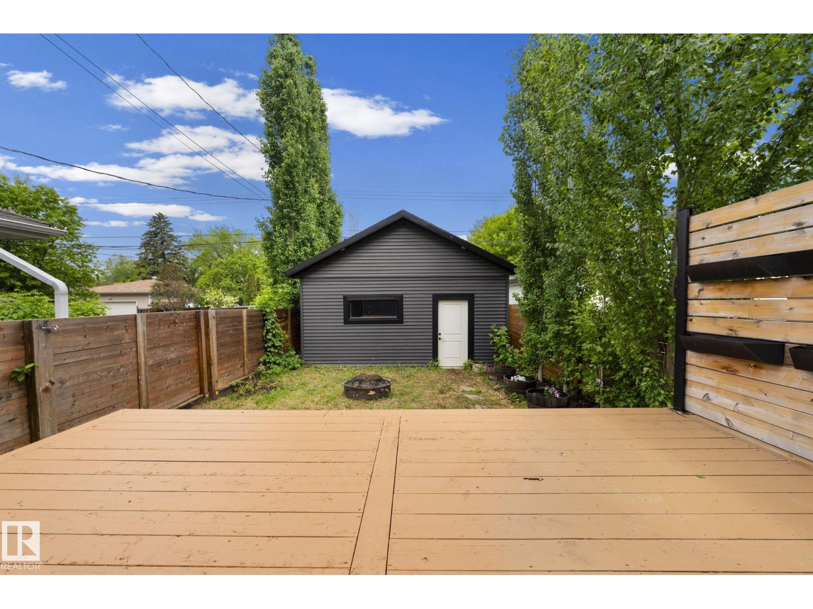 9138 71 AV NW — photo 49