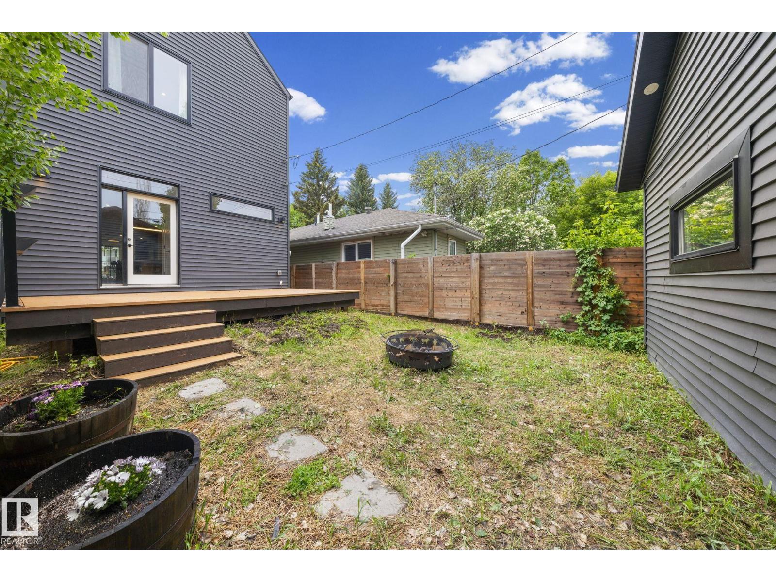 9138 71 AV NW — photo 52
