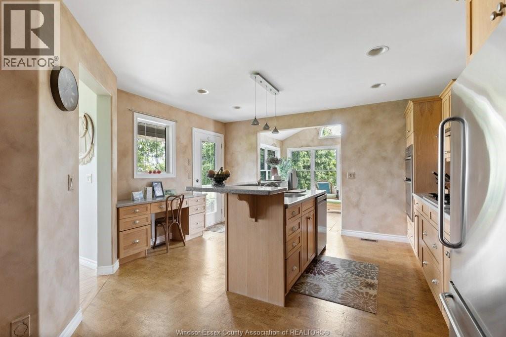 1936 LAKESHORE ROAD 123 - 16