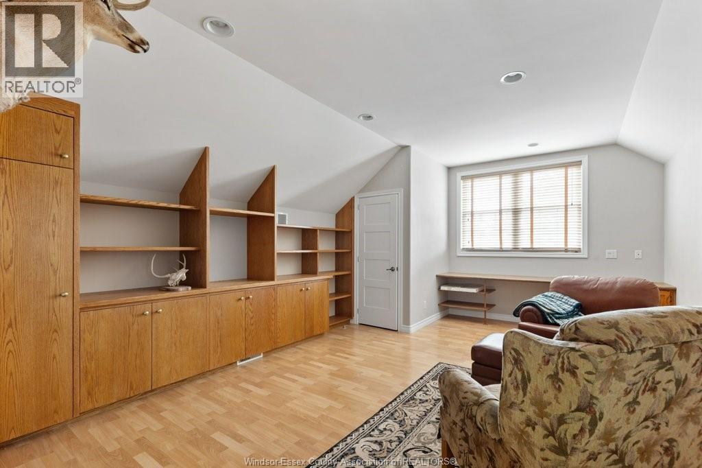 1936 LAKESHORE ROAD 123 - 20