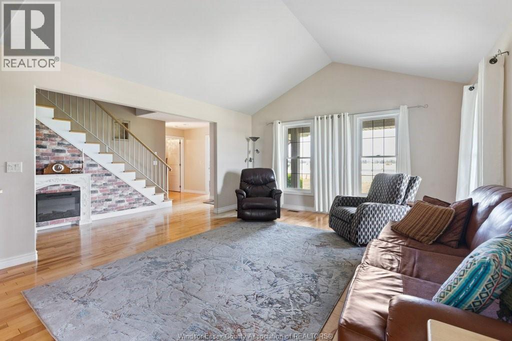 1936 LAKESHORE ROAD 123 - 9