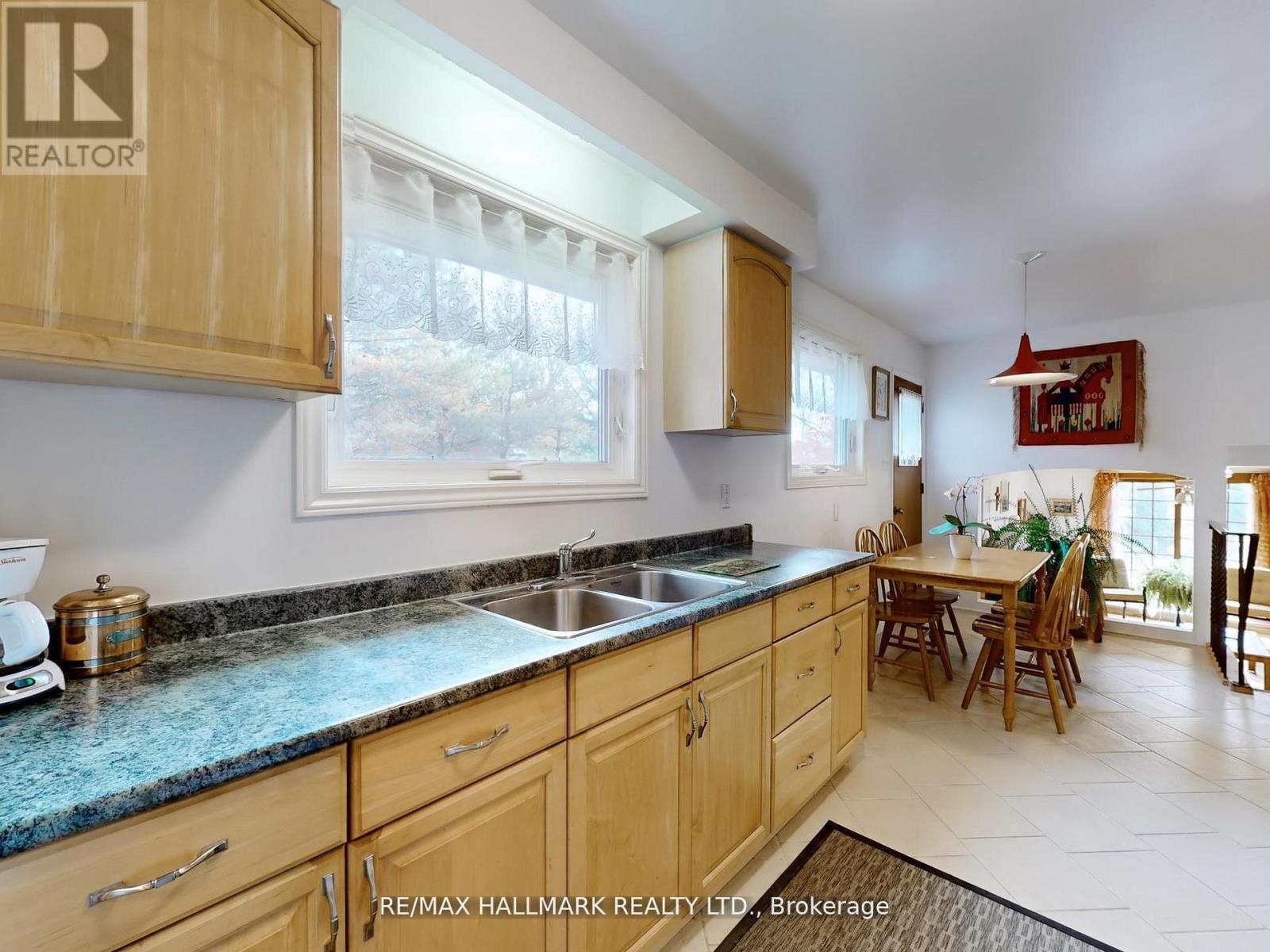 5193 AURORA ROAD - 18