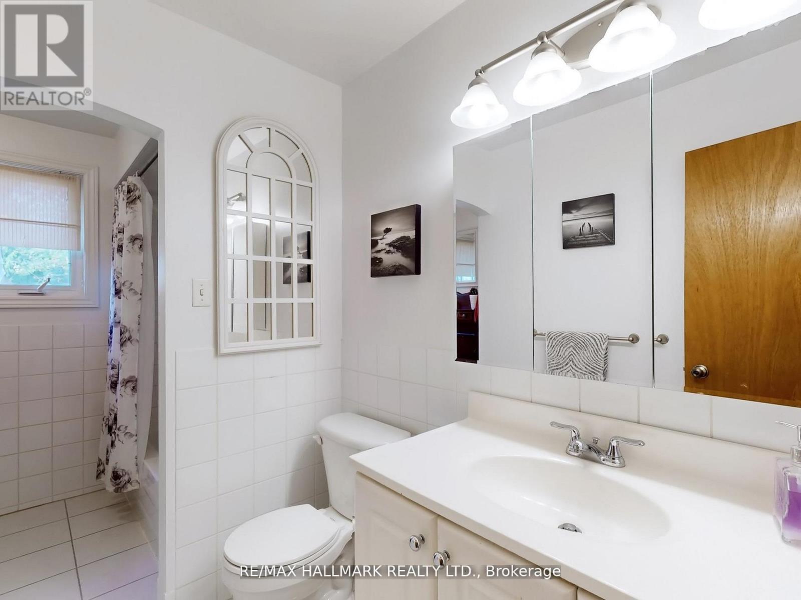 5193 AURORA ROAD - 25