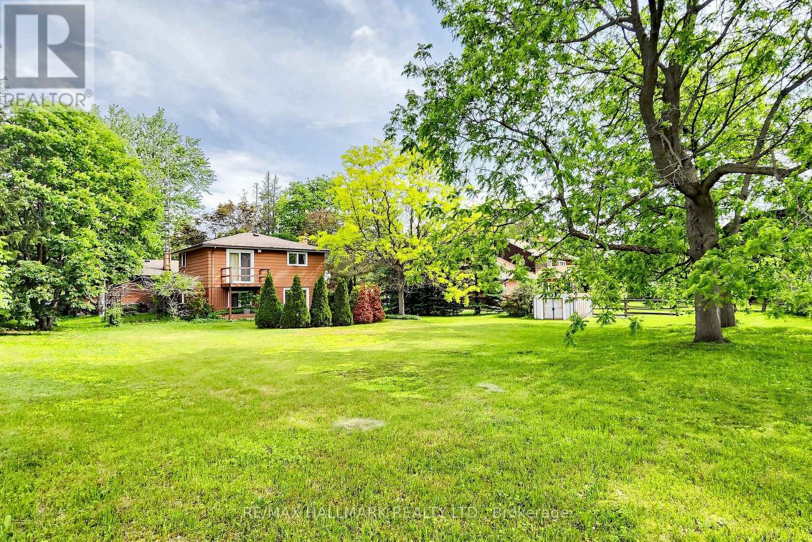 5193 AURORA ROAD - 6