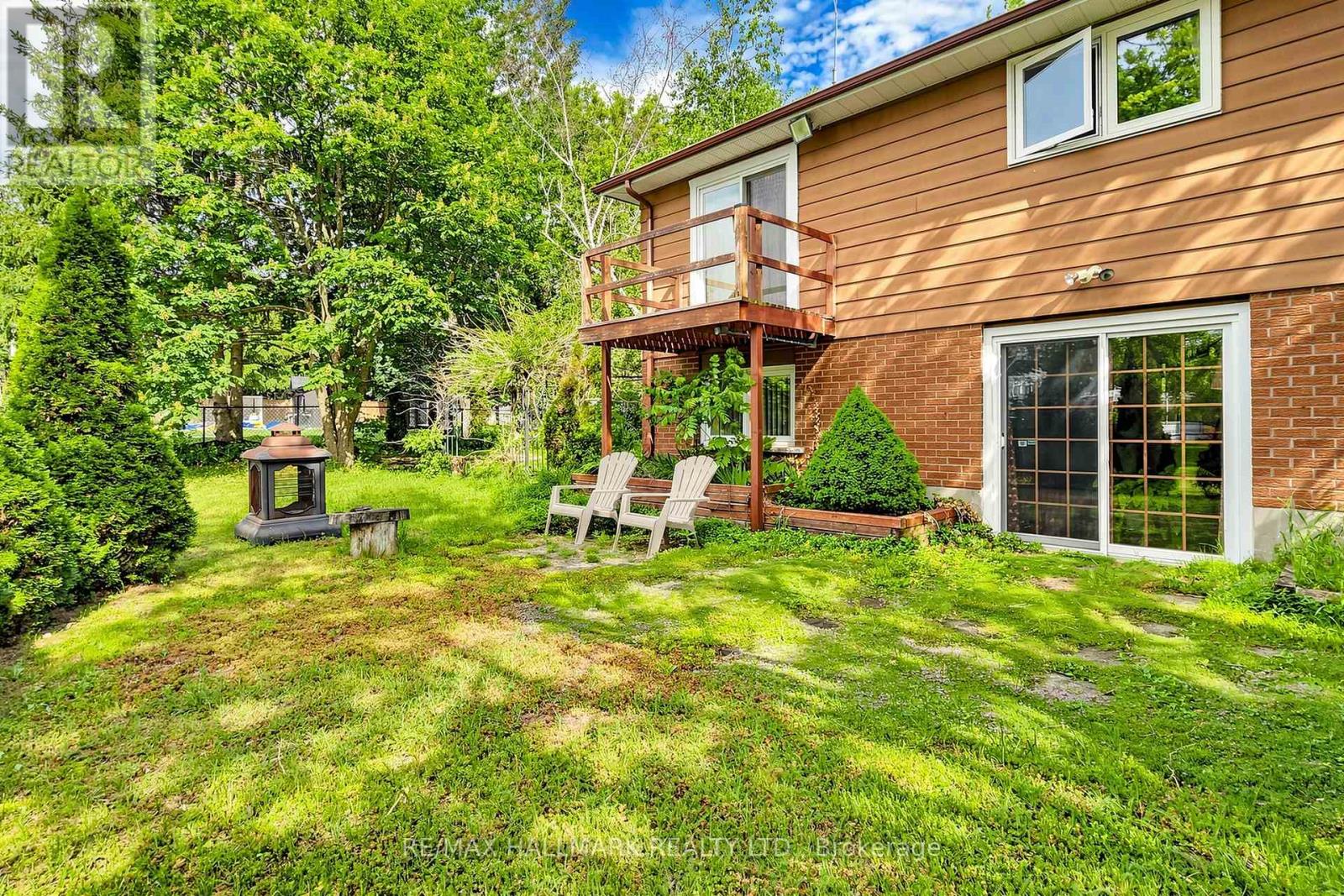 5193 AURORA ROAD - 34