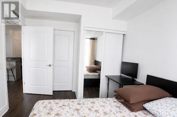 #1003 36 ELM DRIVE - 8