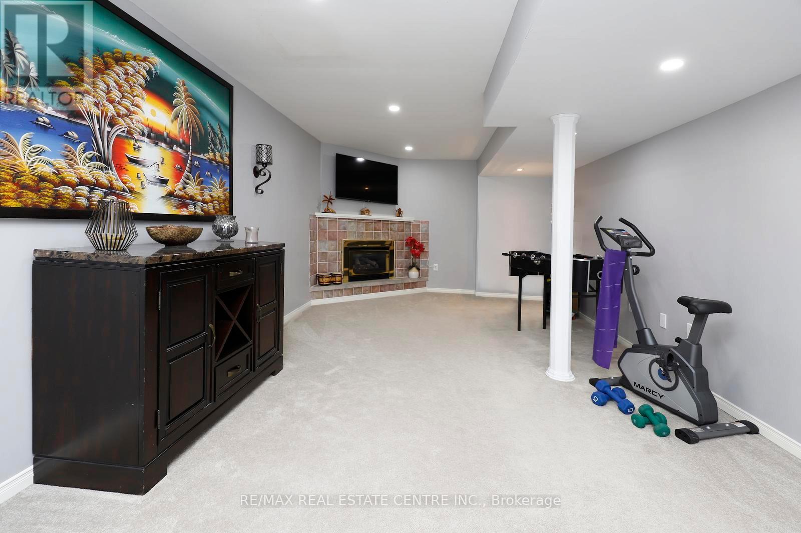 #26 2022 ATKINSON DRIVE - 23