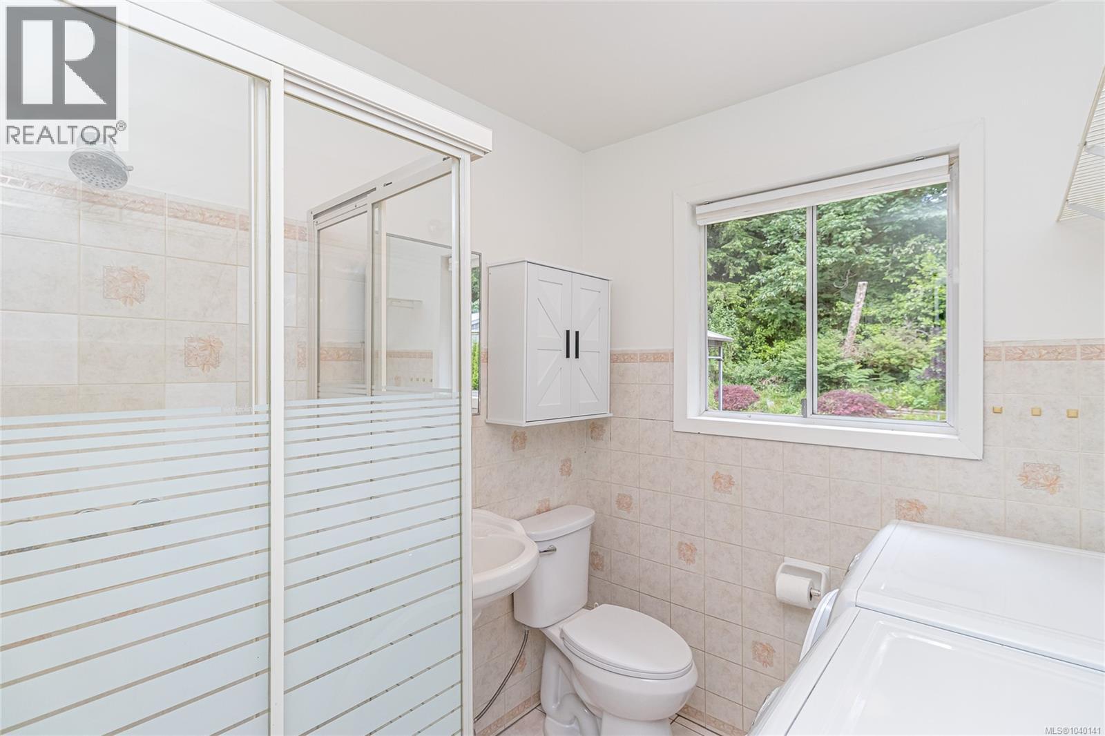 4635 Howie Rd N - 30