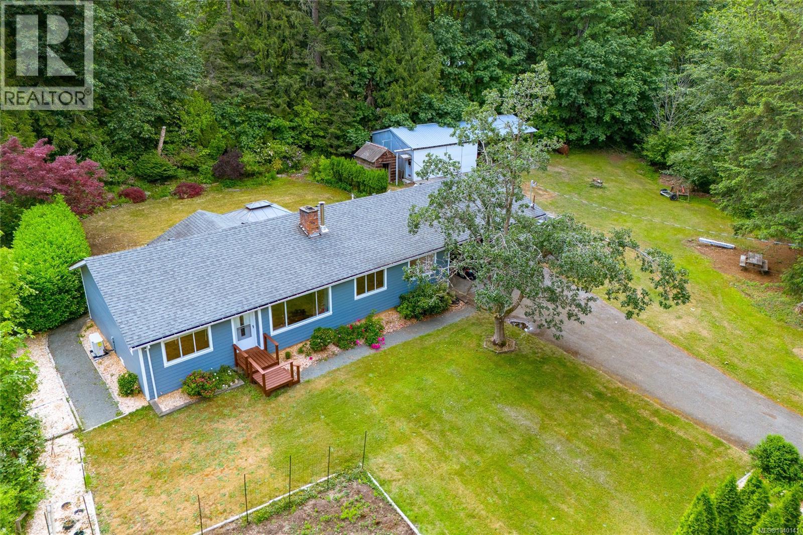 4635 Howie Rd N - 1