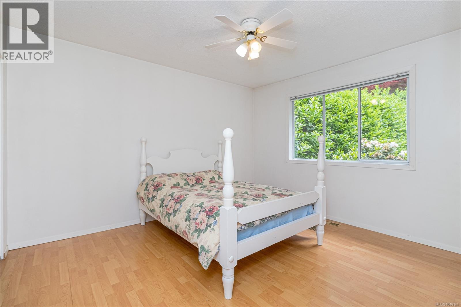 4635 Howie Rd N - 27
