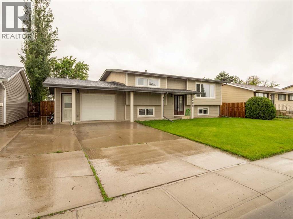 5408 45 Street - photo 2