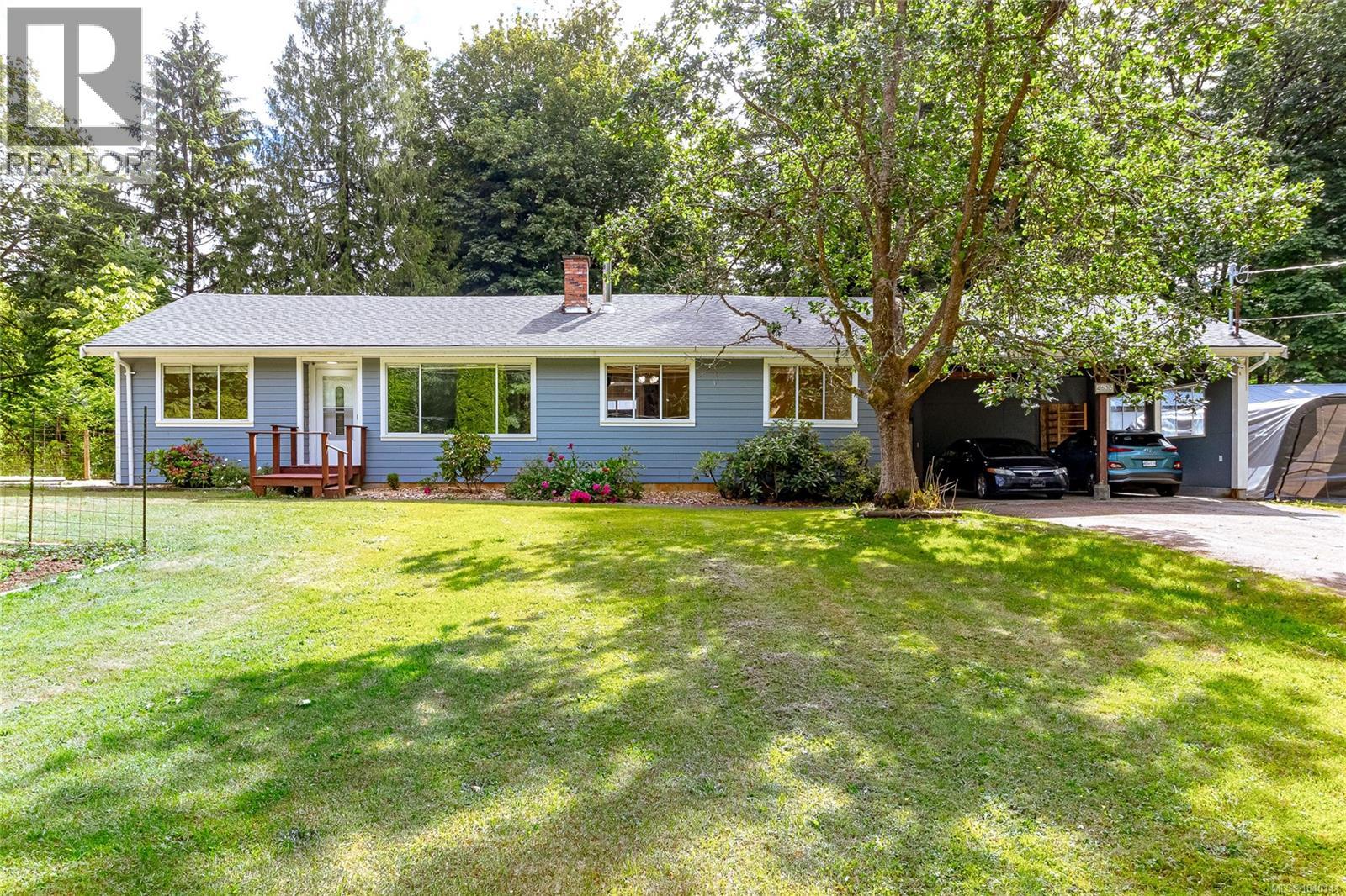 4635 Howie Rd N - 8