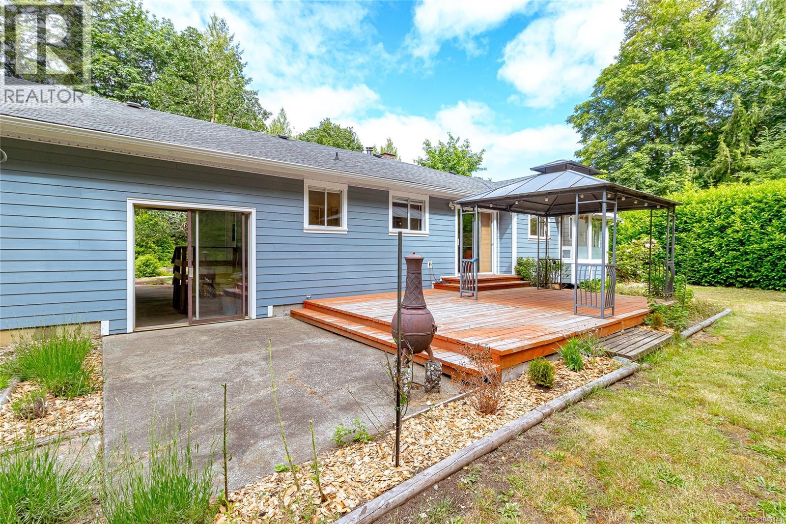 4635 Howie Rd N - 37